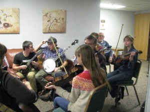 teenagers playing bluegrass-Now we're talking!